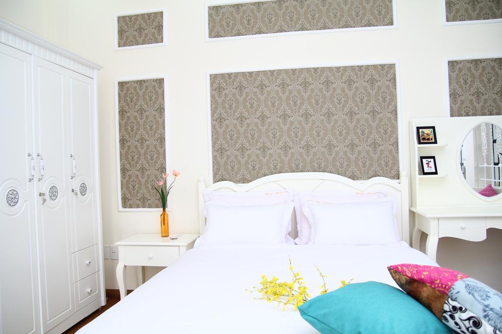 Chez Lotus Hotel Ho Chi Minh City Exterior photo