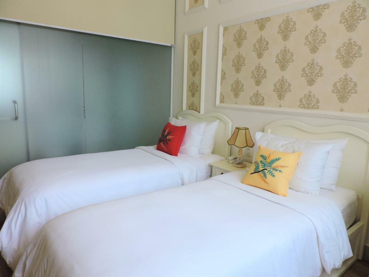 Chez Lotus Hotel Ho Chi Minh City Exterior photo