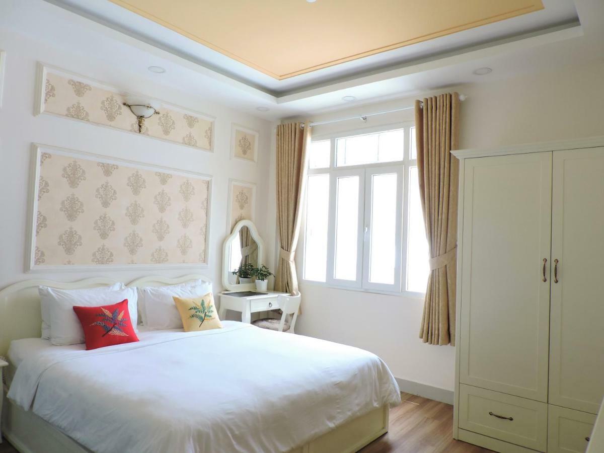 Chez Lotus Hotel Ho Chi Minh City Exterior photo
