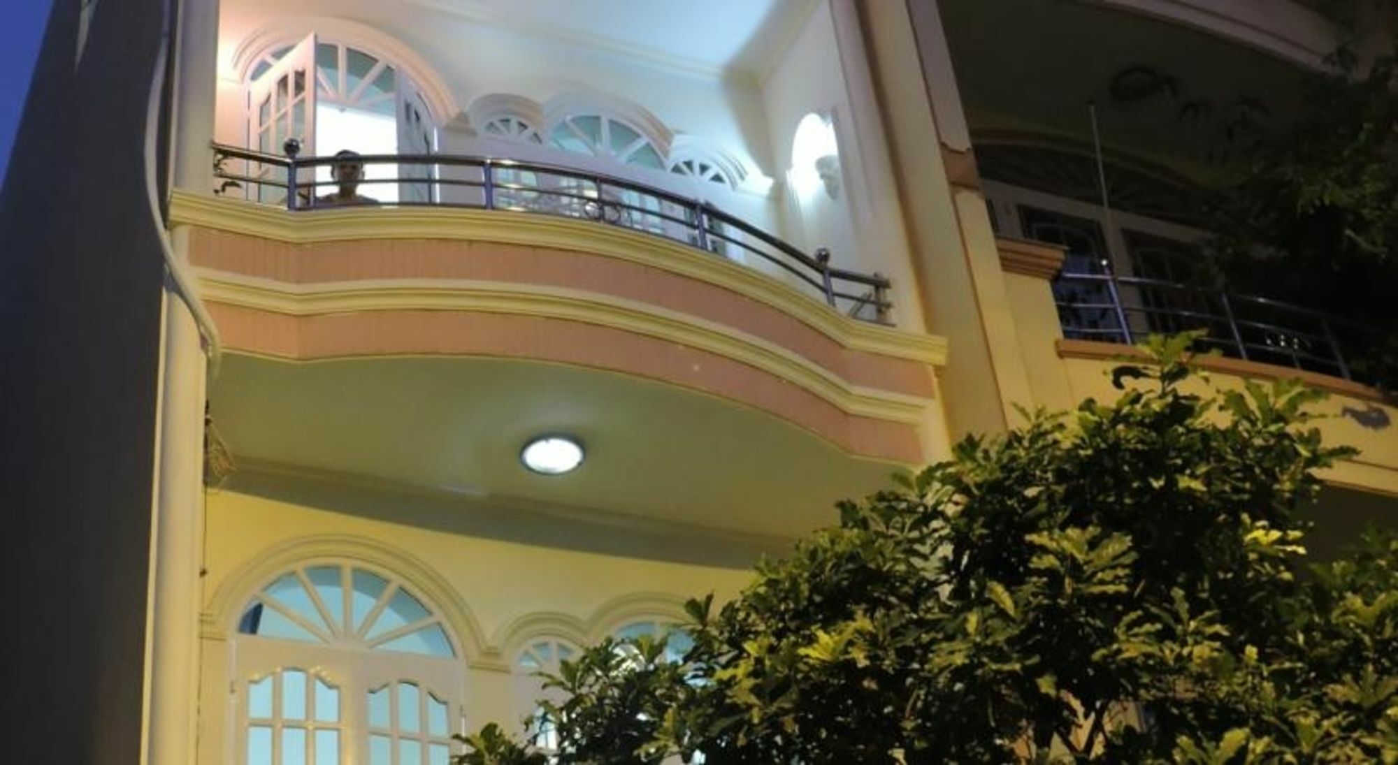 Chez Lotus Hotel Ho Chi Minh City Exterior photo
