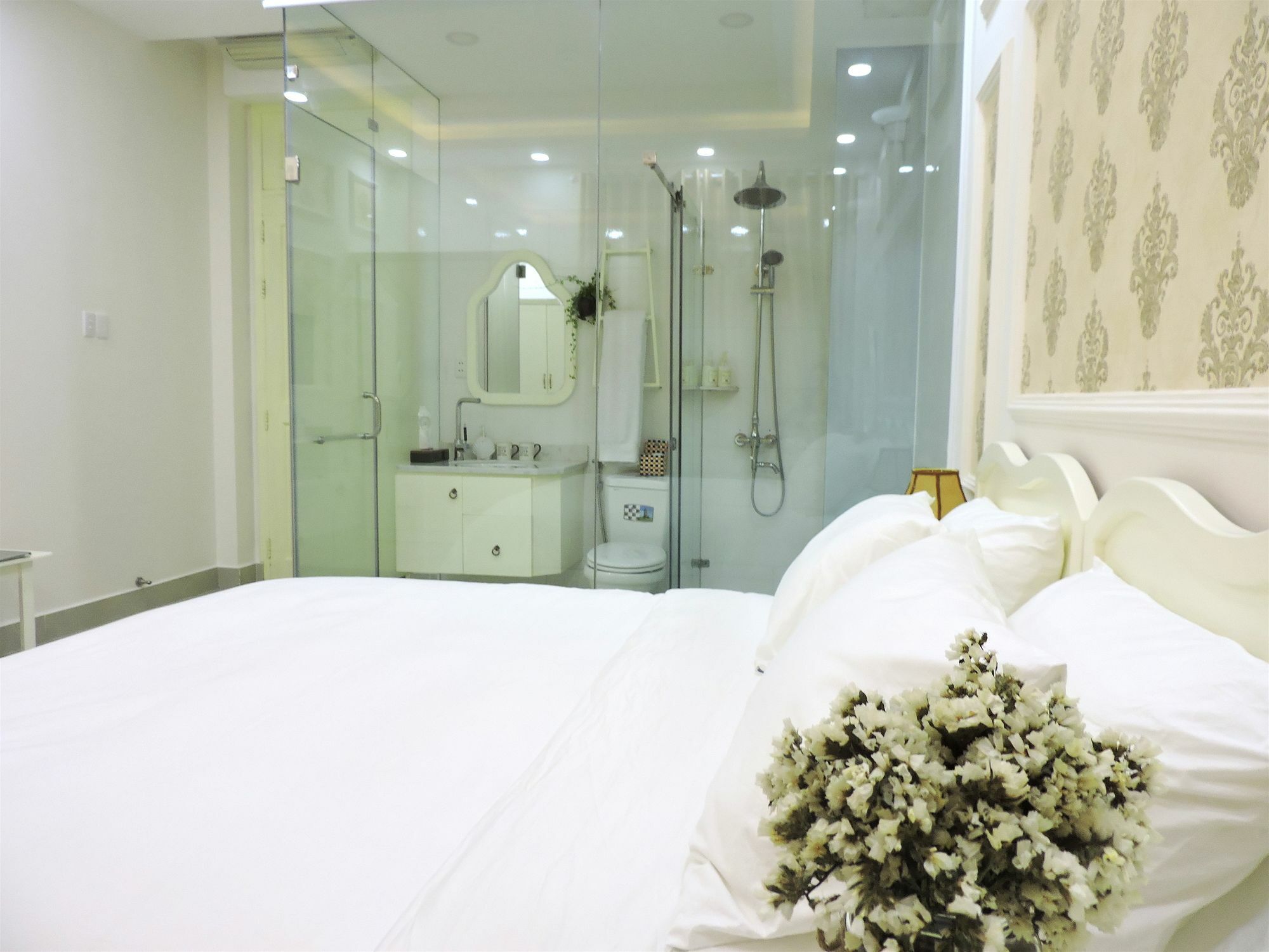 Chez Lotus Hotel Ho Chi Minh City Exterior photo